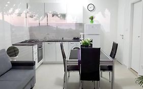 Cozy Apartment Di